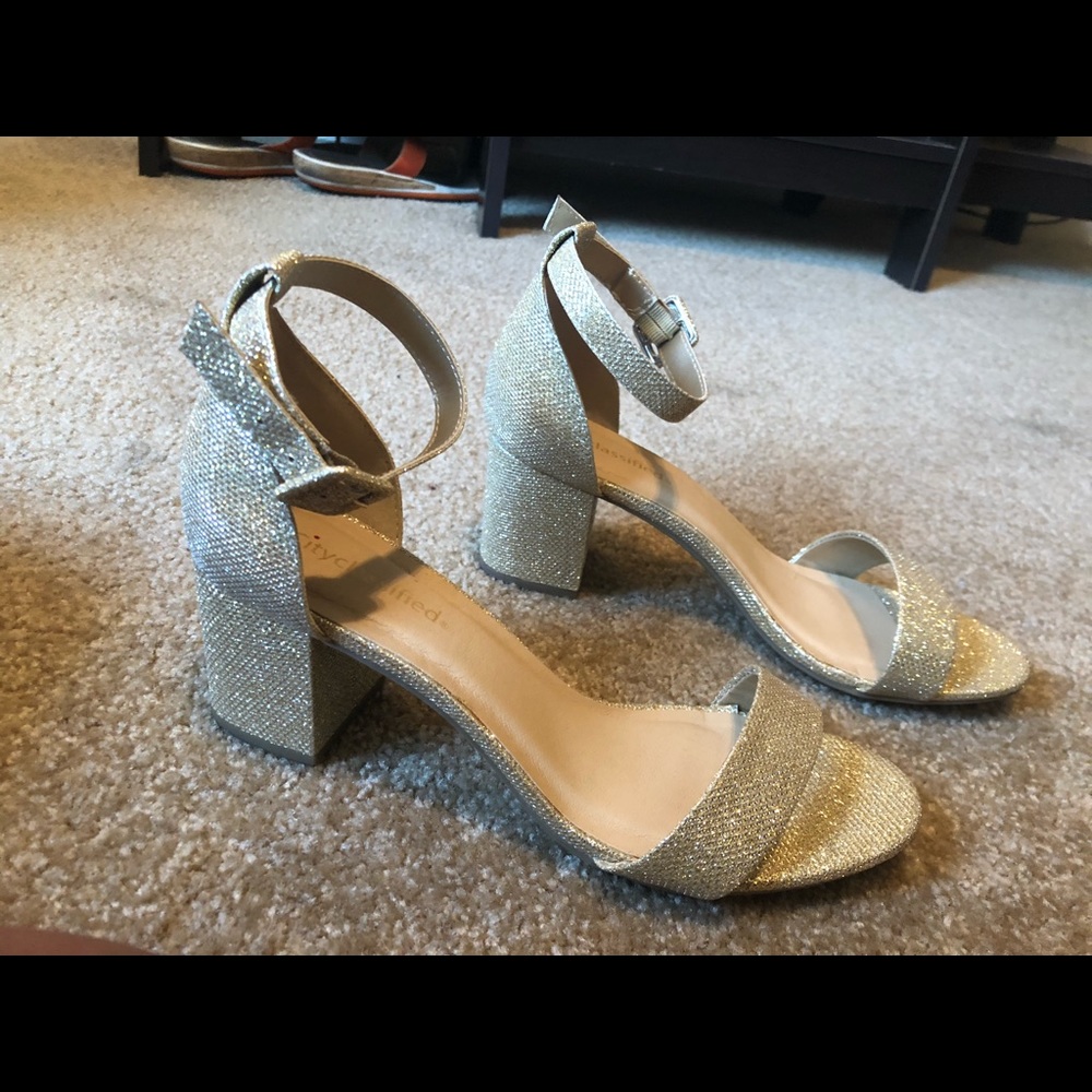 Gold glitter heels